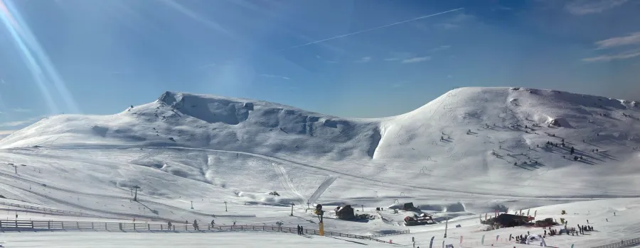 Salvamont: evitați traseele de peste 1.800 metri, risc mare de avalanșă