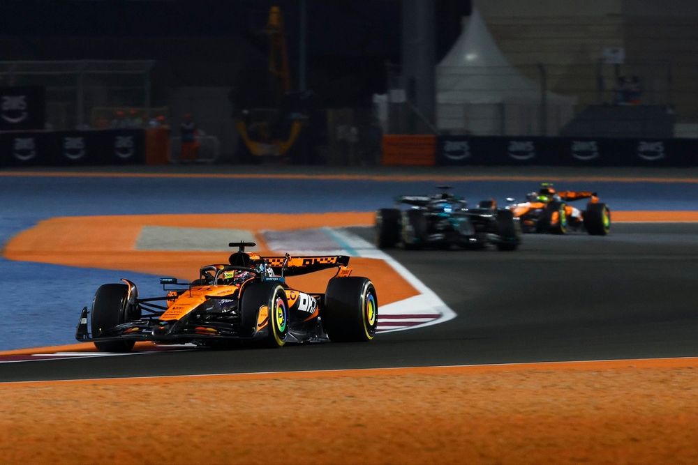 Lando Norris și Oscar Piastri de la McLaren