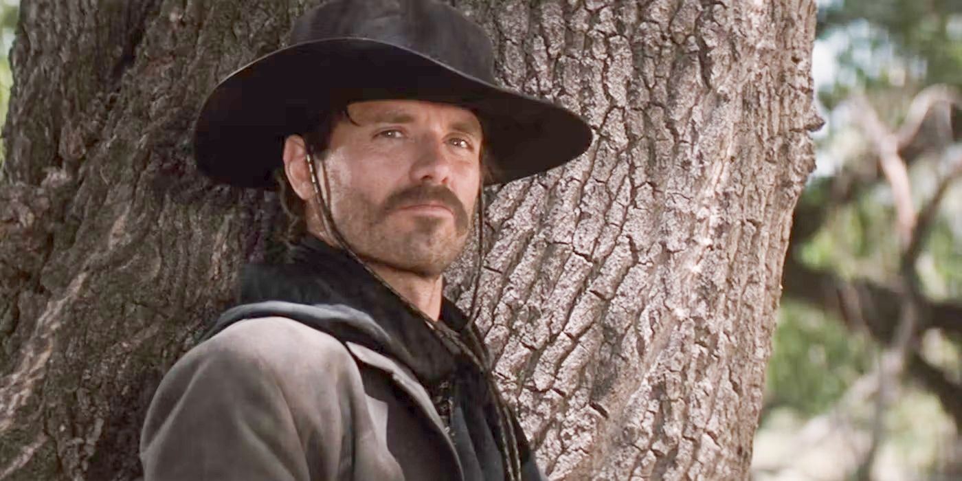 Val Kilmer în rolul Doc Holliday