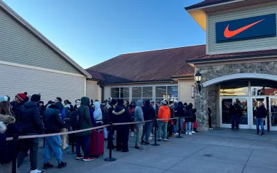 Vânzările de Black Friday reflectă economia SUA împărțită pe clase