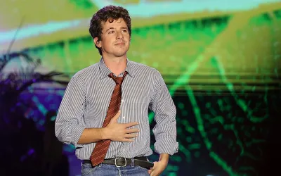 Charlie Puth va cânta imnul SUA la Super Bowl 2026 înaintea lui Bad Bunny