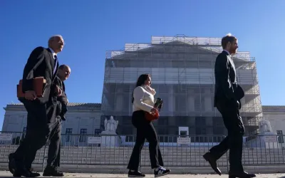 Curtea Supremă din SUA dezbate viitorul internetului în proces istoric