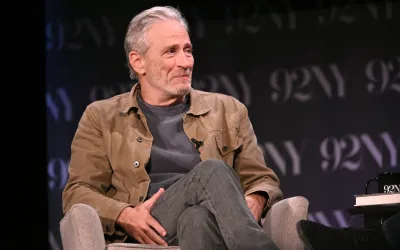 Jon Stewart și-a făcut debutul cu trupa la celebrul club Stone Pony