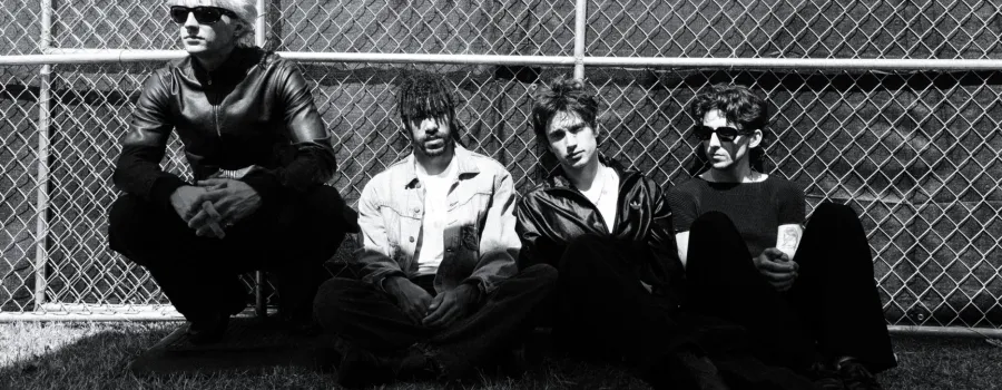 Trupa irlandeză Inhaler lansează o versiune tulburătoare a piesei Nightcall