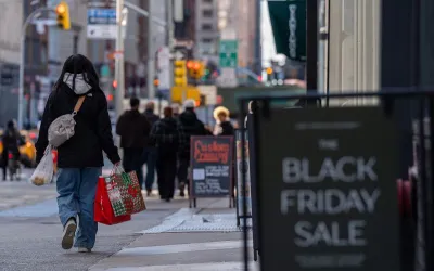 Black Friday 2025: Americanii plătesc mai mult și primesc mai puțin