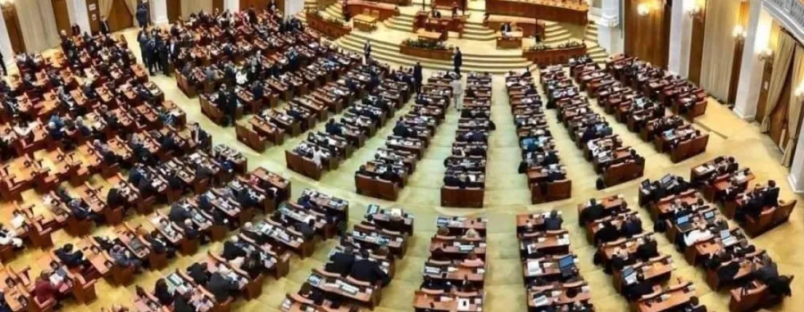 Deputată AUR cerea pensie mai mare pentru magistrați în amendamente