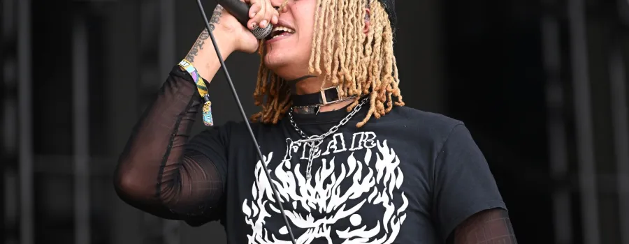 A murit rapperul POORSTACY, colaborator al lui Travis Barker, la 26 ani