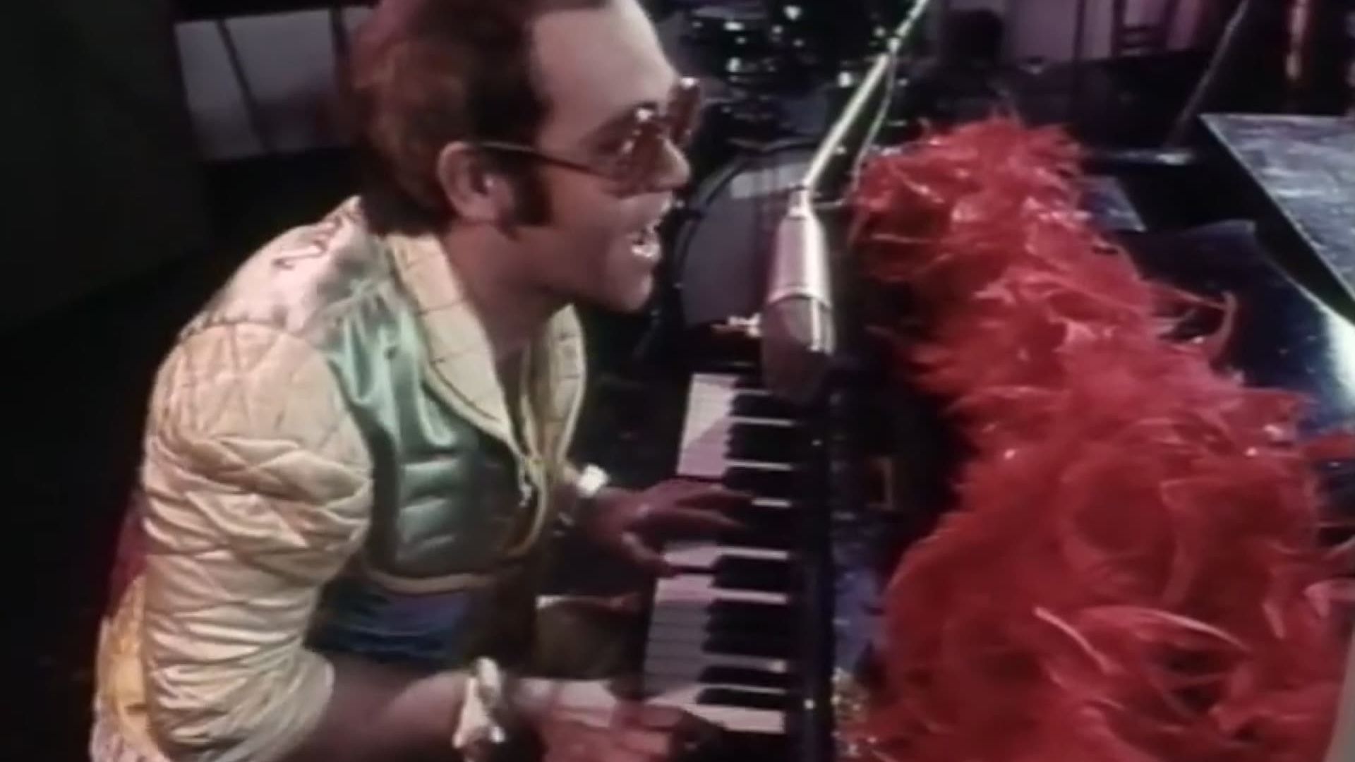 Elton John Step Into Christmas