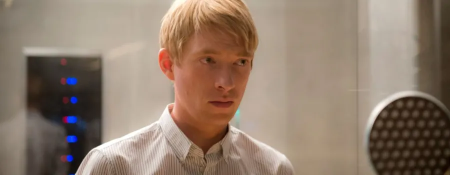 Ex Machina, unul dintre hiturile SF ale deceniului, ajunge pe Tubi