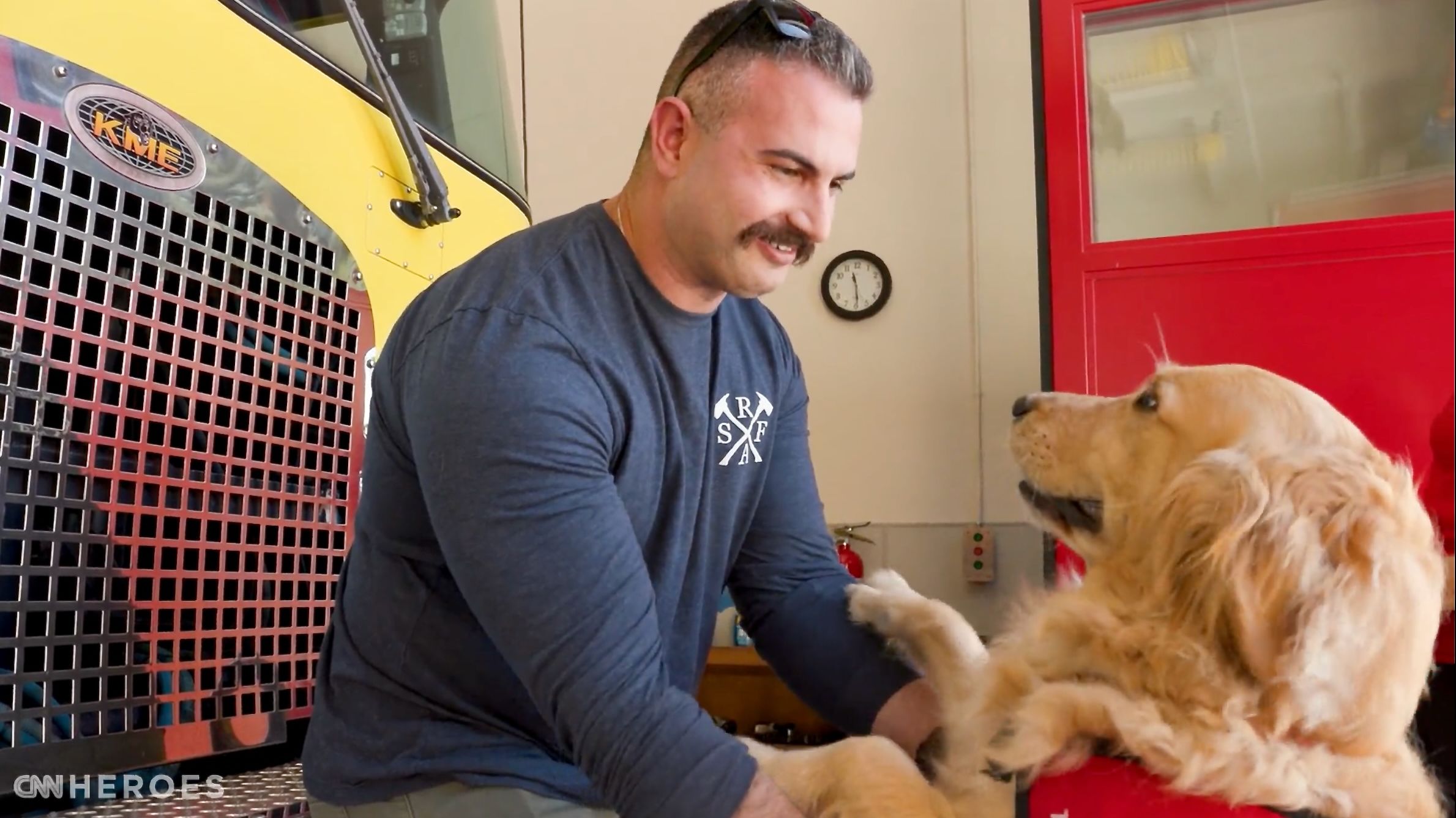 Terapie cu câini pentru primii răspunzători