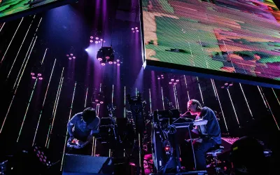 Sute de fani Radiohead s-au întrecut la karaoke în Copenhaga