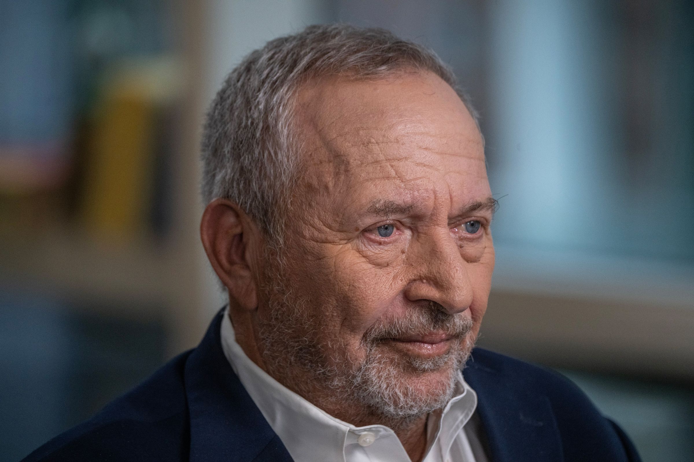 Larry Summers la un eveniment economic