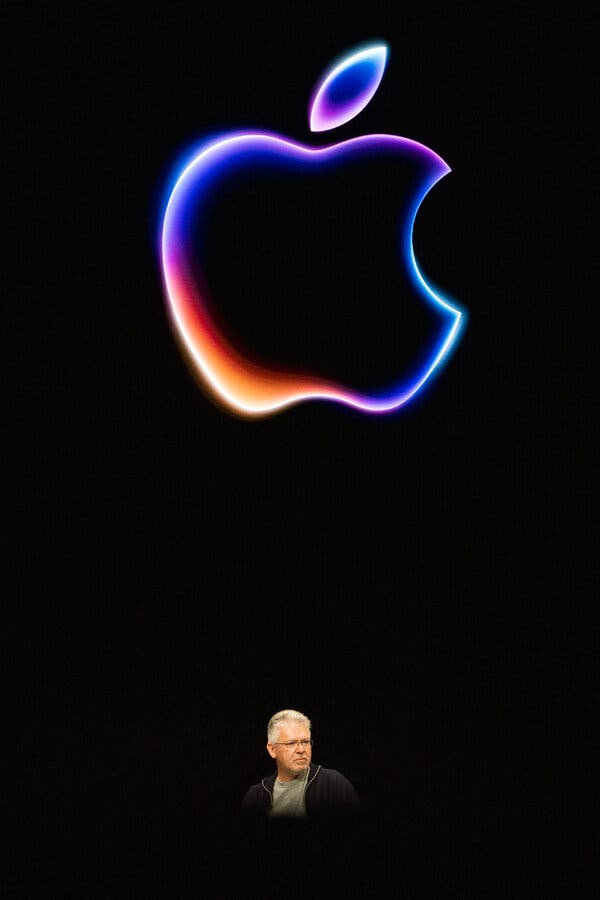 Șeful AI de la Apple se retrage