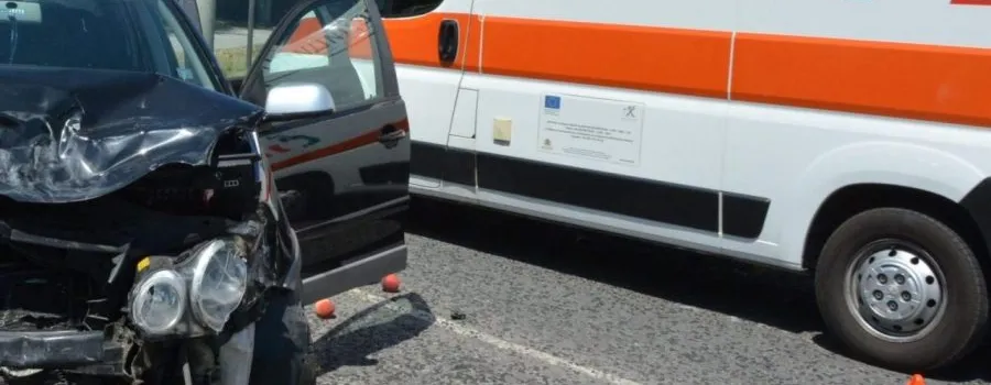 Carambol cu cinci mașini în Capitală: un șofer băut și o femeie rănită