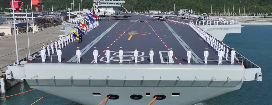 China ar putea dezvolta primul portavion cu propulsie nucleară