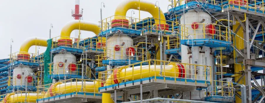 UE va interzice importurile de gaze rusești până în 2027