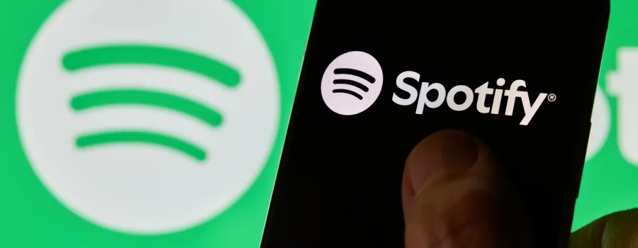Utilizatorii Spotify, șocați de vârsta de ascultare din Wrapped 2025