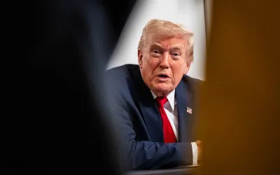 Trump anunță relaxarea standardelor de consum pentru automobile