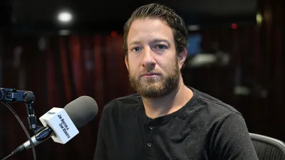 Chatbot-ul Grok al lui Musk a dezvăluit adresa lui Dave Portnoy