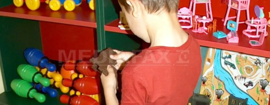 Moș Nicolae vine cu jucării neconforme în România