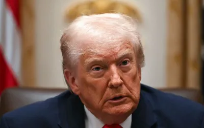 Trump împărtășește teorii ale conspirației în postările de noapte