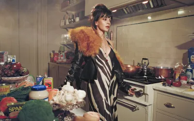 Lily Allen lansează albumul pe stick USB în formă de sex toy