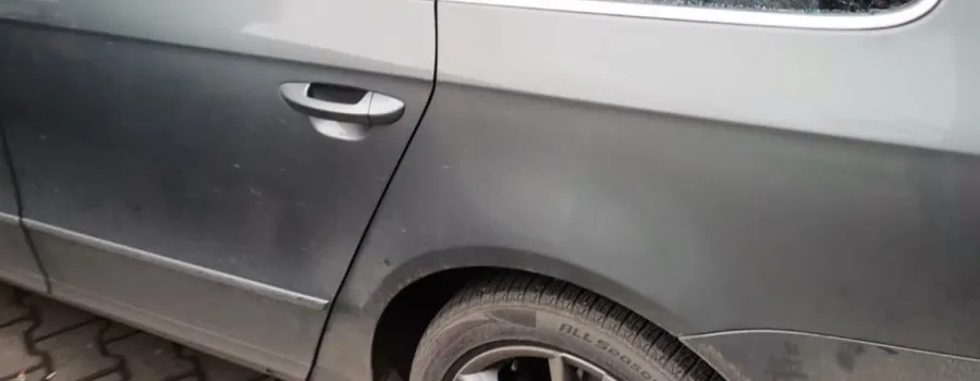 Copil de 2 ani rămas blocat în mașină la Botoșani, salvat de pompieri