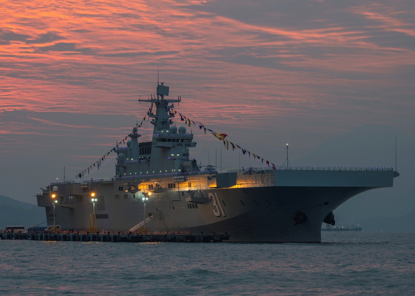 Imagine satelit cu grupul naval chinezesc în Pacificul de Vest