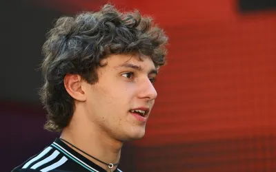 Piloții F1 îl apără pe Antonelli după valul de abuzuri online