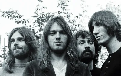 Pink Floyd deschide magazine pop-up pentru 50 de ani de 'Wish You Were Here'