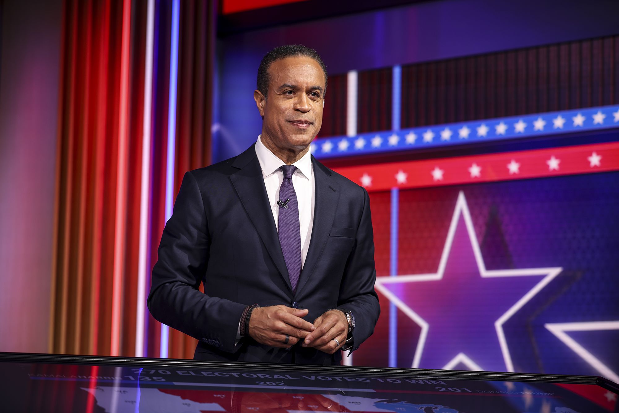 Maurice DuBois la pupitrul de știri