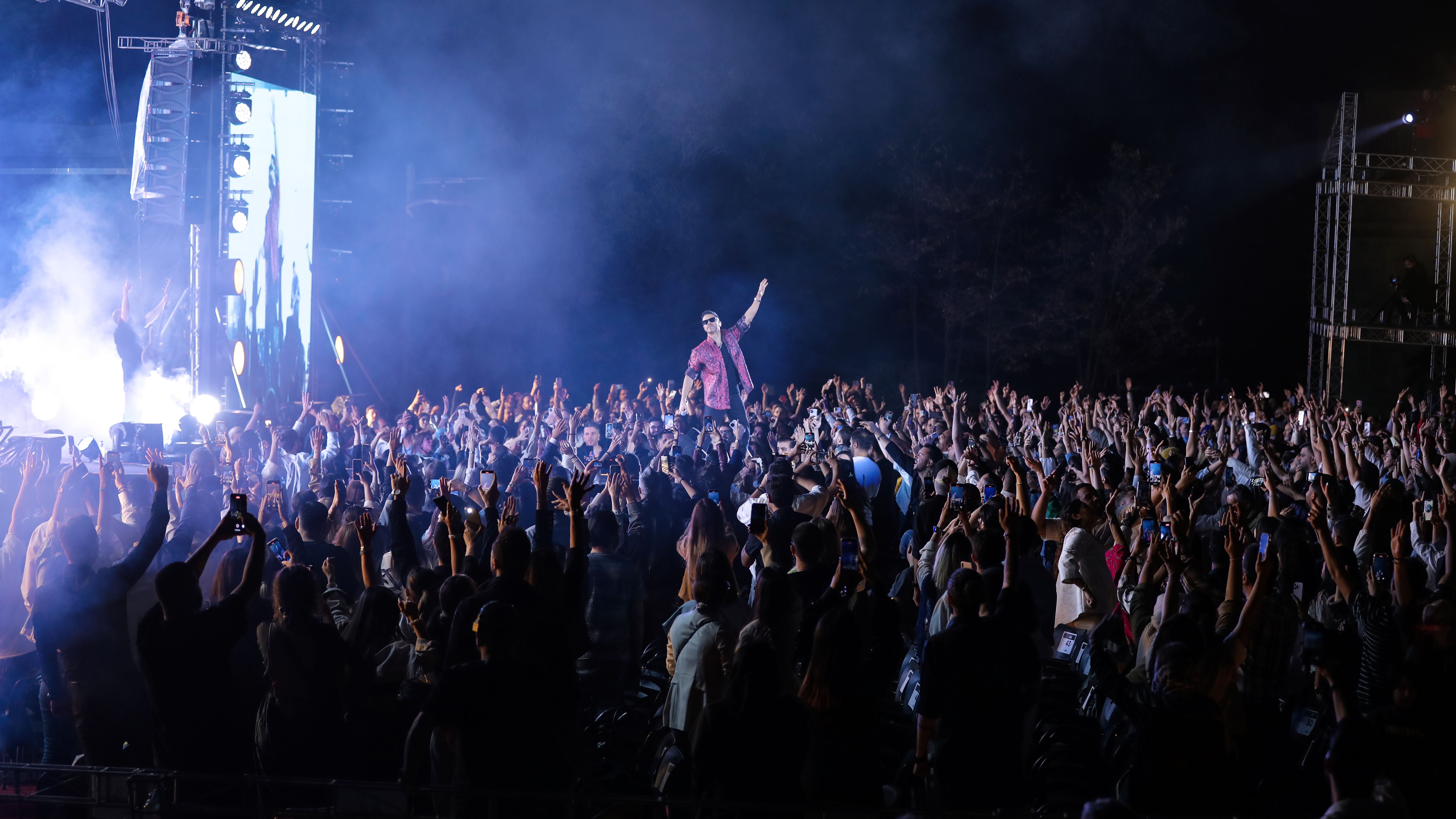 Tineretul iranian își revendică spațiul public