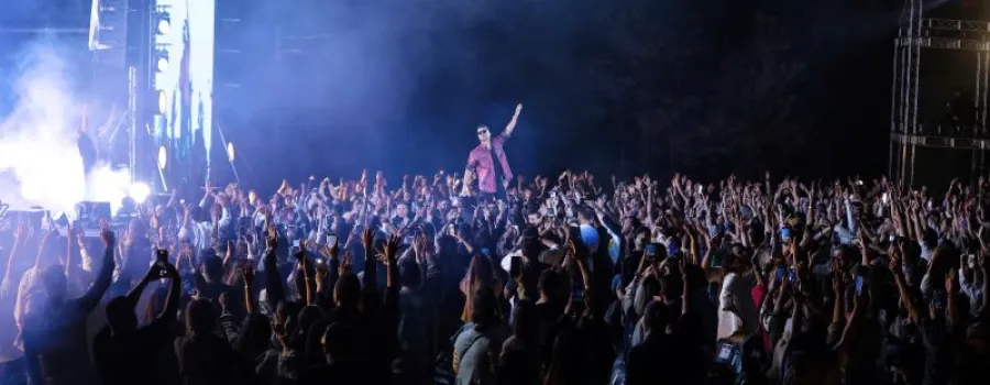 Tineretul iranian își revendică spațiul public, spune jurnalistă