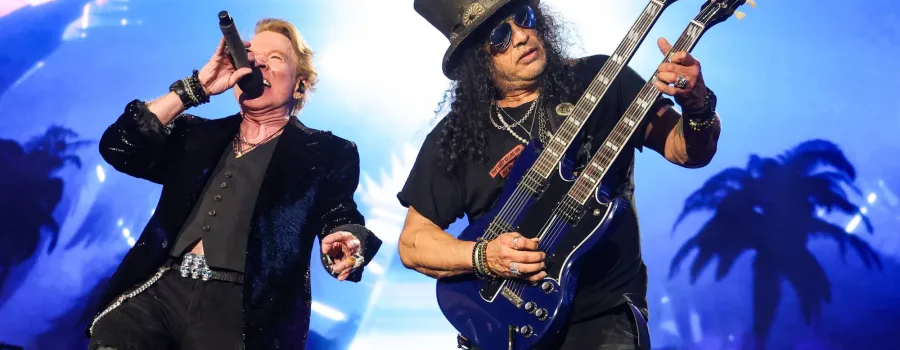 Guns N' Roses lansează două single-uri noi după doi ani de pauză