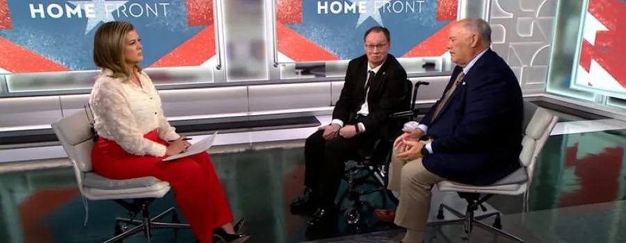 Veteran grav rănit și tatăl său promovează lege pentru beneficii militare