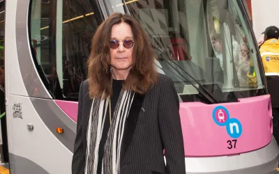 Petiția pentru Aeroportul Ozzy Osbourne trece de 77.000 semnături