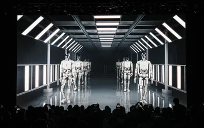 China taxează prezervativele și cumpără roboți pentru granițe