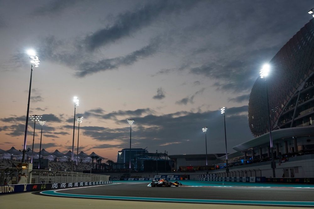 Max Verstappen în monopostul Red Bull Racing