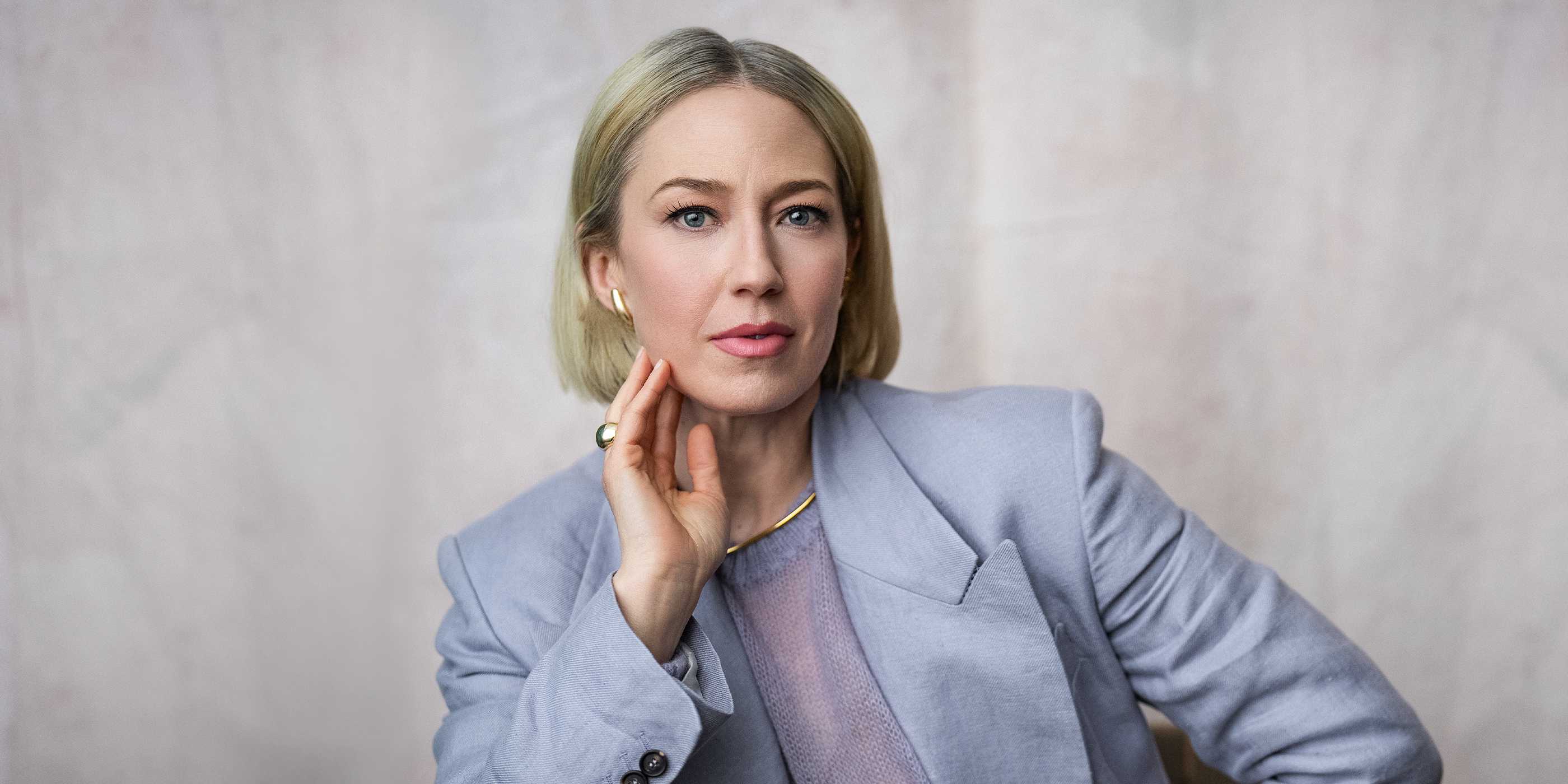 Carrie Coon în profil