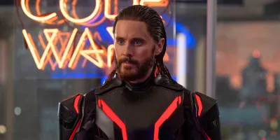 Filmul SF cu Jared Leto, eșec la box office, se răscumpără pe streaming
